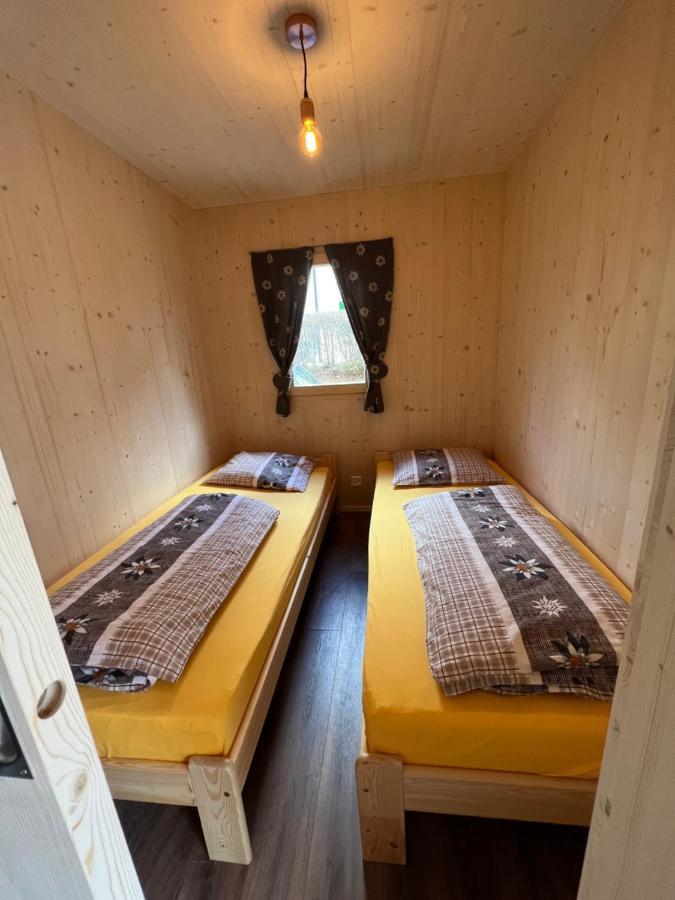 Bungalow Miralago In Camping Cavresc, Via Dal Cavresc 1, 7746 Le Prese-Poschiavo Bagian luar foto